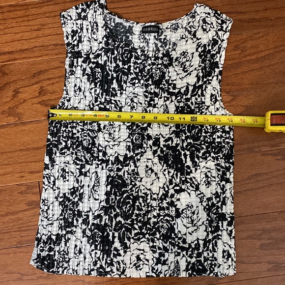 George satin black/white tank top - Size medium - Picture 7 of 9